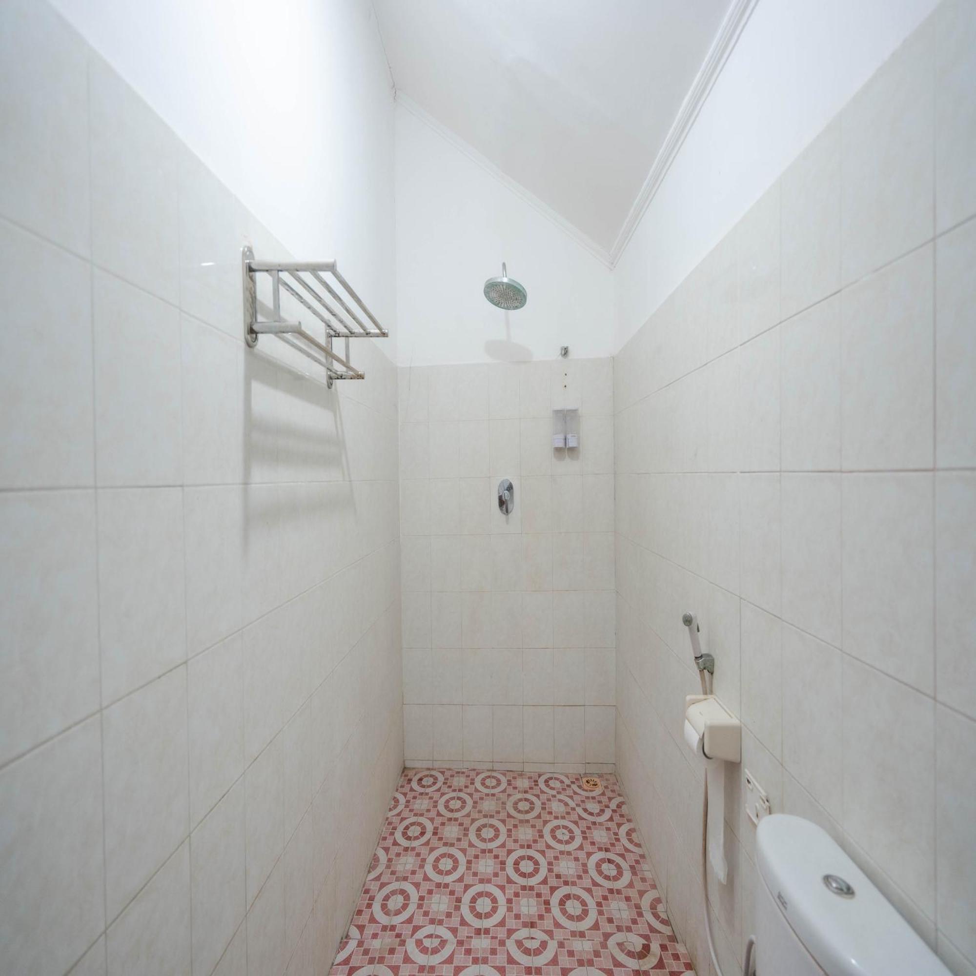 Reddoorz At Ocean 2 Gili Trawangan Hotel Exterior photo