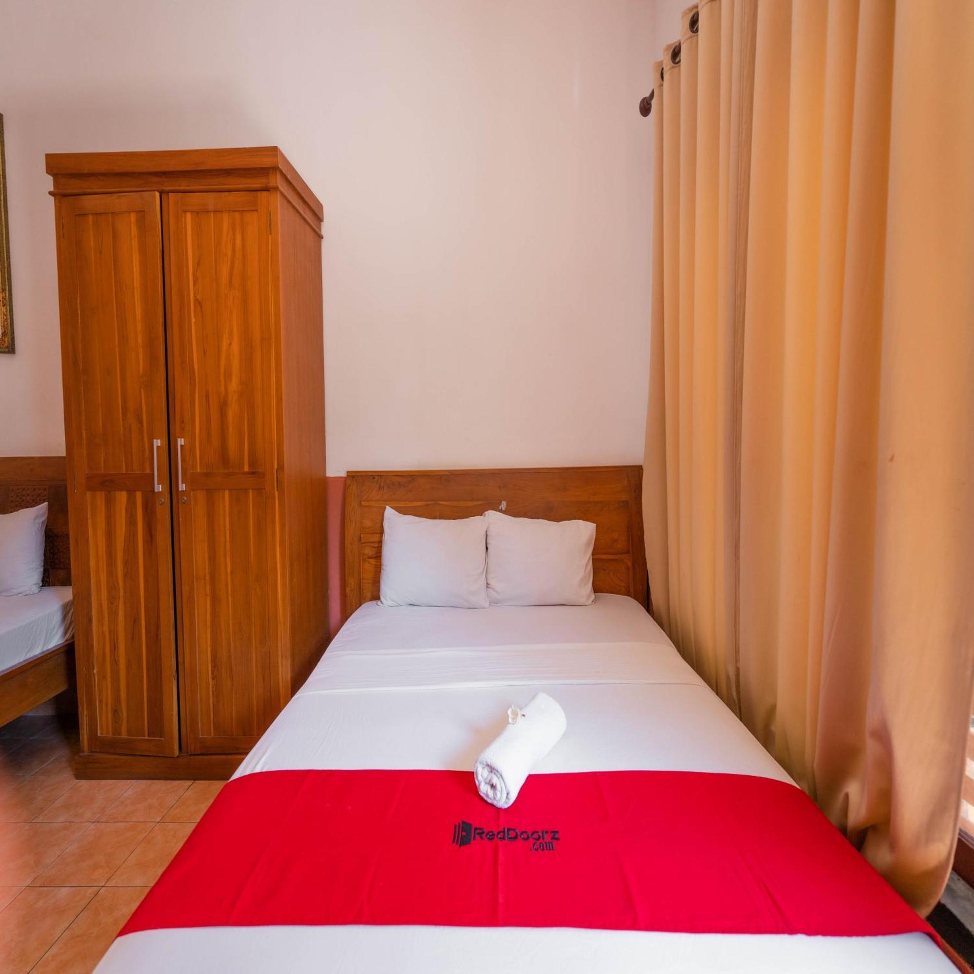 Reddoorz At Ocean 2 Gili Trawangan Hotel Exterior photo