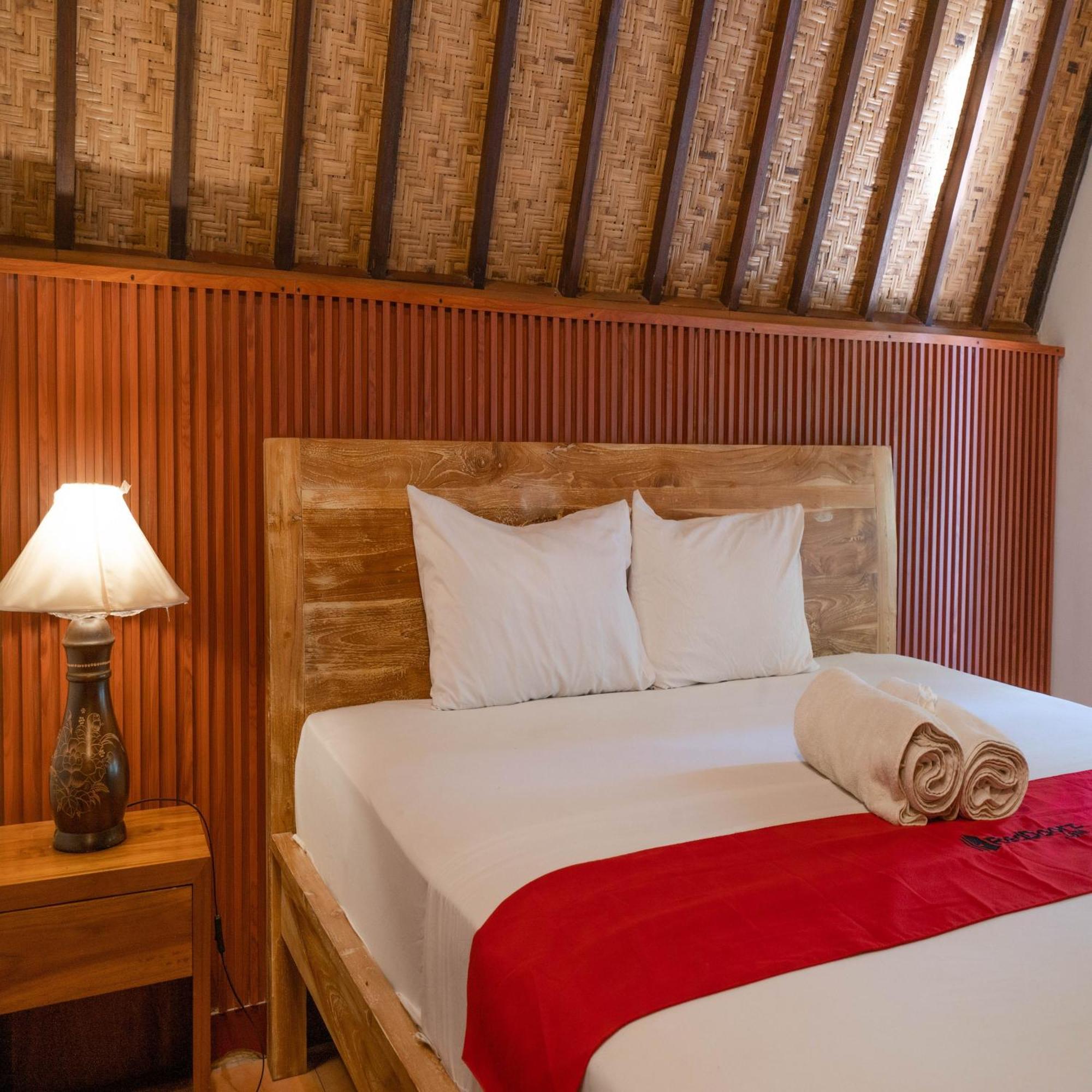 Reddoorz At Ocean 2 Gili Trawangan Hotel Exterior photo