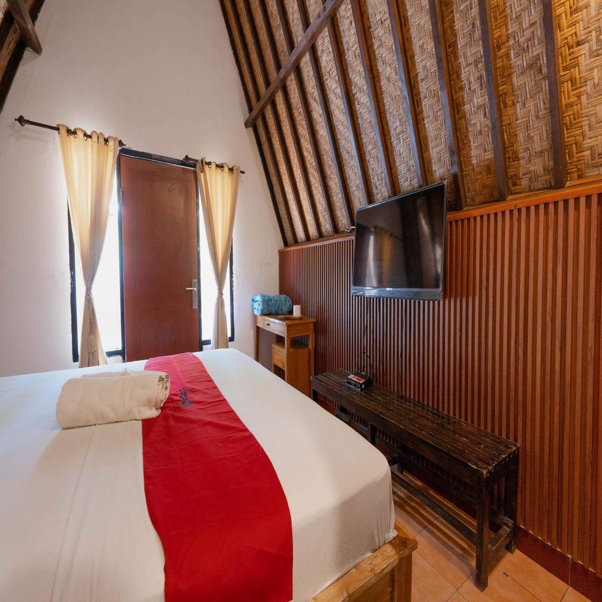 Reddoorz At Ocean 2 Gili Trawangan Hotel Exterior photo