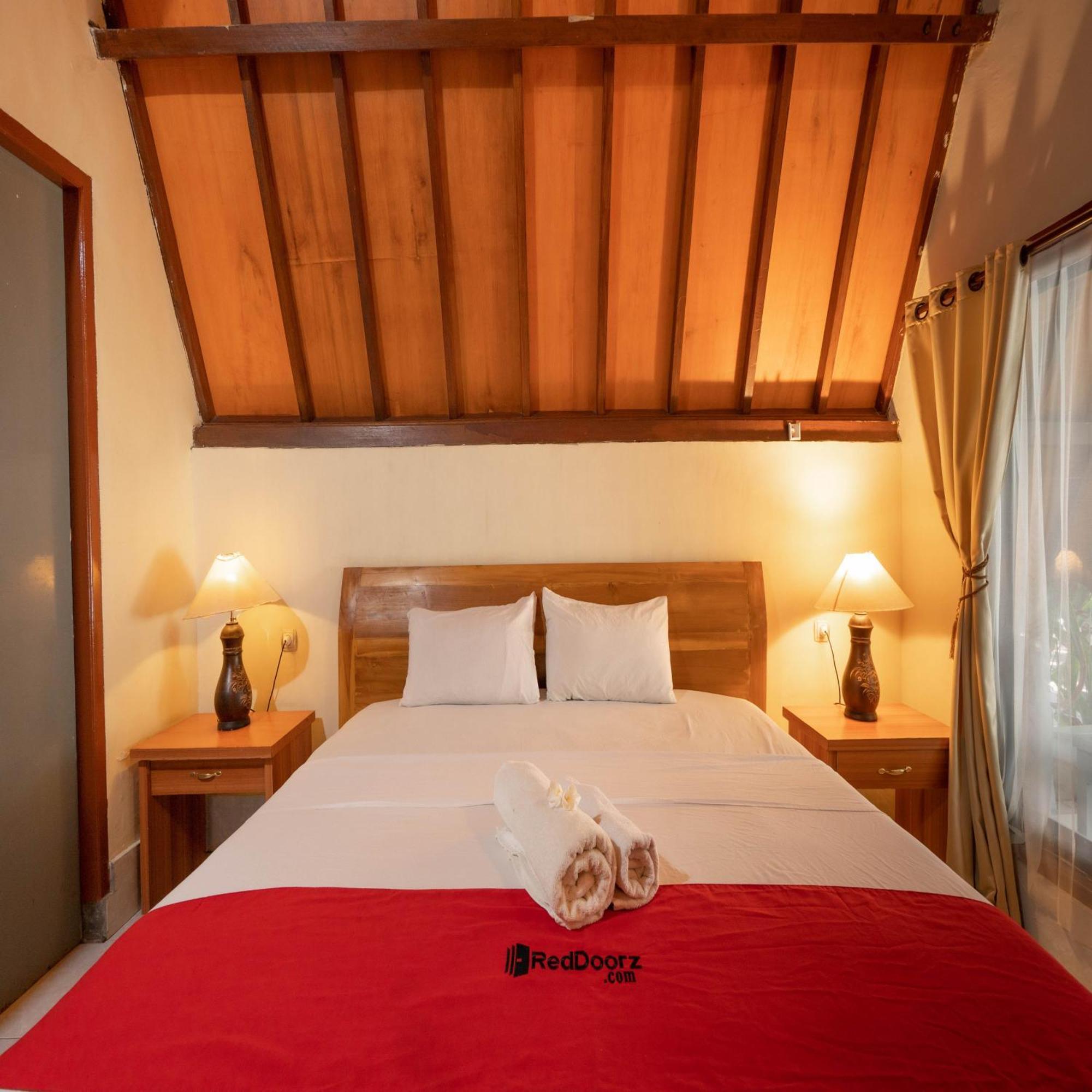 Reddoorz At Ocean 2 Gili Trawangan Hotel Exterior photo