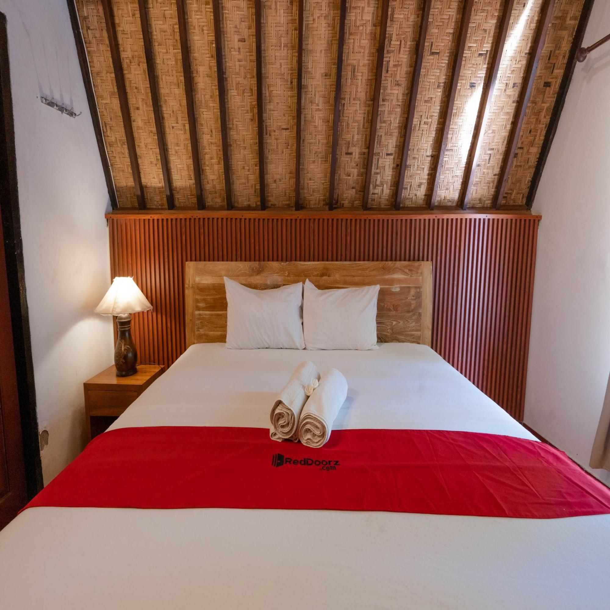 Reddoorz At Ocean 2 Gili Trawangan Hotel Exterior photo
